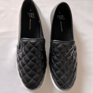 Time and Tru Memory Foam Sneakers
